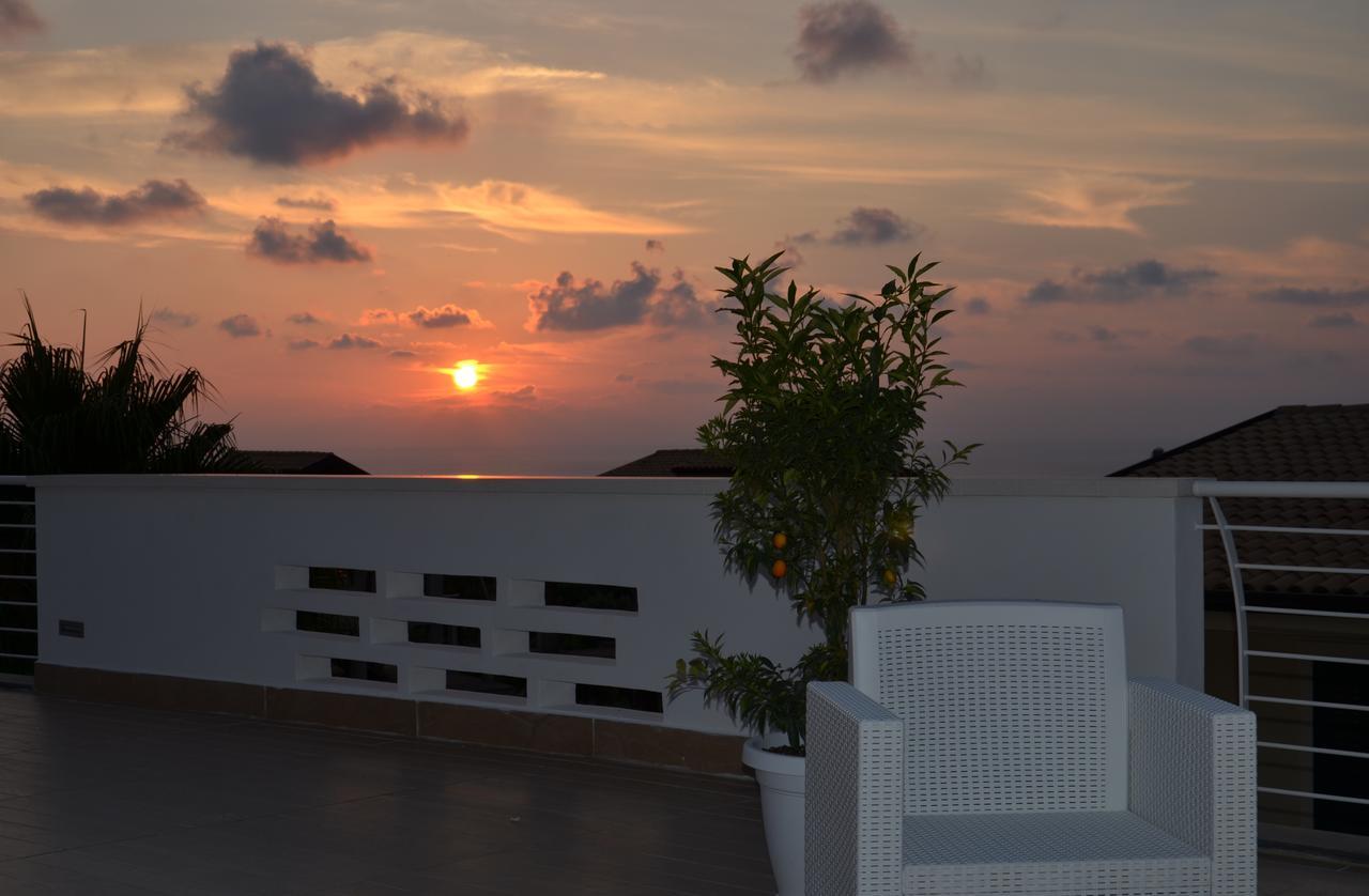 Centurio luxury rooms Santa Domenica  Esterno foto